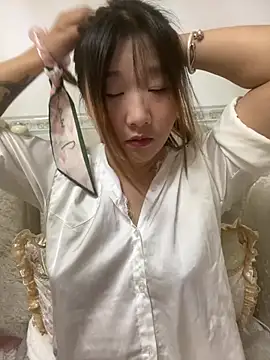 sisi-maiden online show from 04-25-26, 12:52