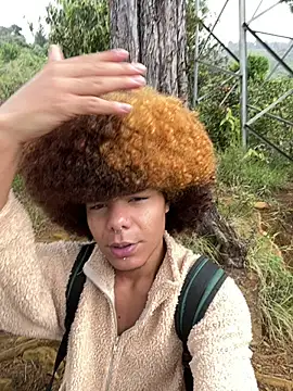 Alexis Spicter online show from 12-16-25, 05:07