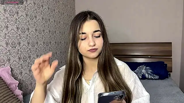 MaydaFarran online show from 10-15-25, 08:20