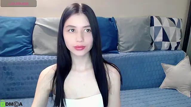 SelinLi online show from 04-09-26, 08:31