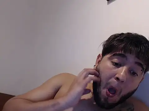 Snapshot of marccarter420s chatting on 09-16-25, 05:03 marccarter420s online show from 09-16-25, 05:03