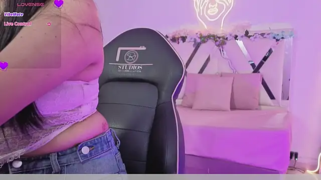 ZURY TAY online show from 02-20-26, 11:32