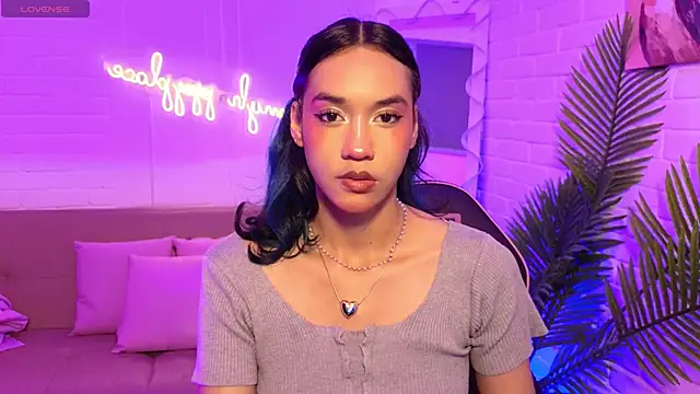 Snapshot of artemiss_tay chatting on 11-11-25, 07:14 artemiss tay online show from 11-11-25, 07:14