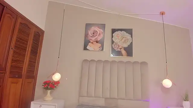 Snapshot of Dani_rosse_ chatting on 05-16-26, 12:26 Dani rosse online show from 05-16-26, 12:26