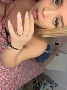 Snapshot of Dani_rosse_ chatting on 07-06-26, 08:00 Dani rosse online show from 07-06-26, 08:00