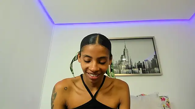 sarah ashbourne online show from 12-18-25, 01:17