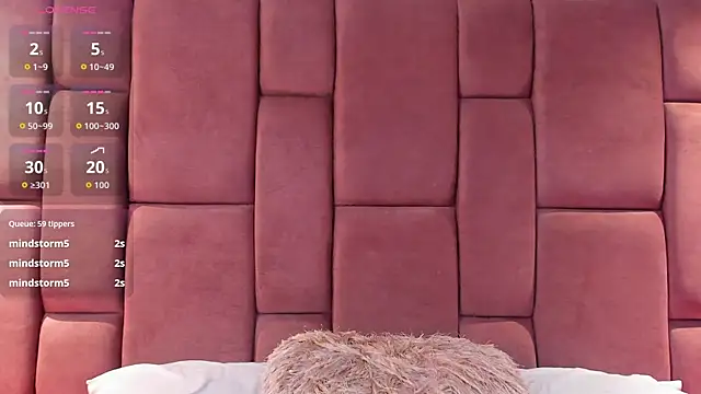 Snapshot of AlannaJonnes chatting on 10-26-25, 06:36 AlannaJonnes online show from 10-26-25, 06:36