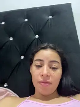 Snapshot of clhoe_s69 chatting on 09-22-25, 02:08 clhoe s69 online show from 09-22-25, 02:08