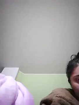 TifanyAmazinng online show from 12-19-25, 02:40