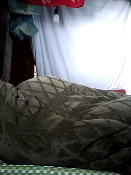 Snapshot of PhamPm70 chatting on 11-23-25, 12:38 PhamPm70 online show from 11-23-25, 12:38