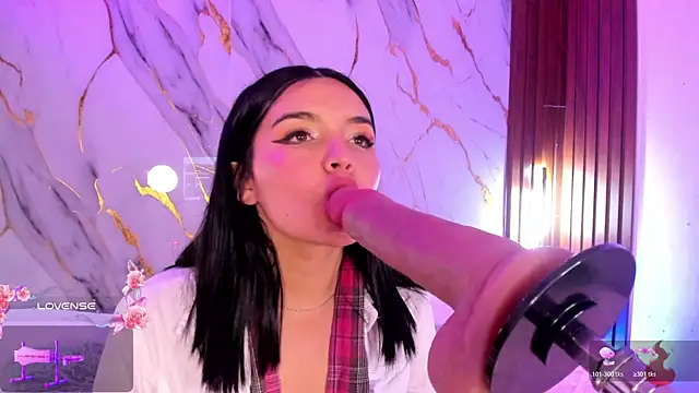 alicecute77 online show from 04-22-26, 02:25