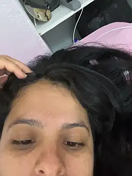 Snapshot of Moon-Lice chatting on 03-10-26, 01:32 Moon-Lice online show from 03-10-26, 01:32