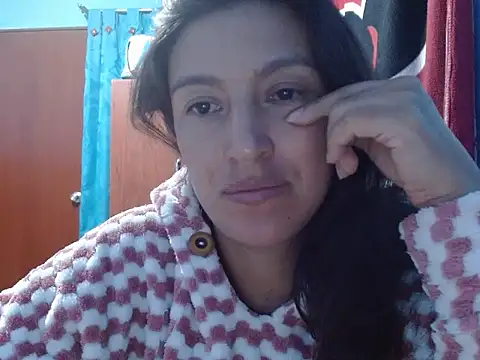 Snapshot of SarahFriendly chatting on 07-11-26, 03:31 SarahFriendly online show from 07-11-26, 03:31