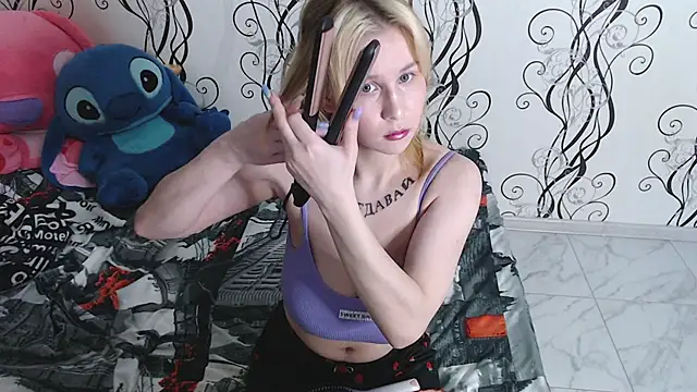 RoyAngela online show from 04-08-26, 11:05