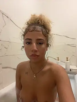 Aurorajadex online show from 10-10-25, 11:04