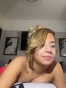 Aurorajadex online show from 10-21-25, 02:34