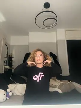 Aurorajadex online show from 11-17-25, 12:55