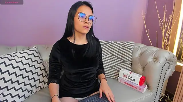 Snapshot of ariannaliss chatting on 10-04-25, 03:15 ariannaliss online show from 10-04-25, 03:15