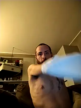 Baldassarre1990 online show from 11-17-25, 06:24