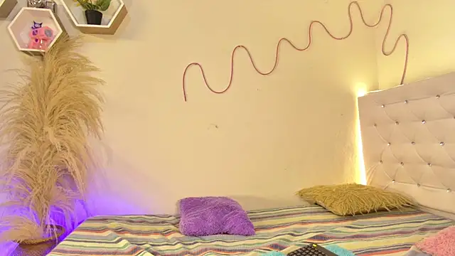 tatixxxvega online show from 10-29-25, 01:24