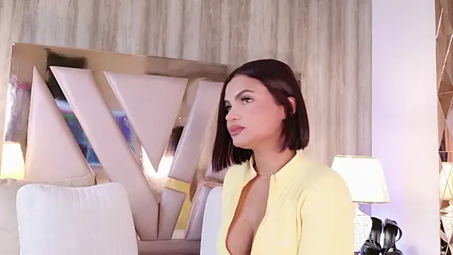 Snapshot of IrinaVelvet chatting on 09-30-25, 04:45 IrinaVelvet online show from 09-30-25, 04:45