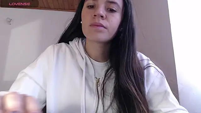 Skylar Serenity online show from 11-23-25, 02:39