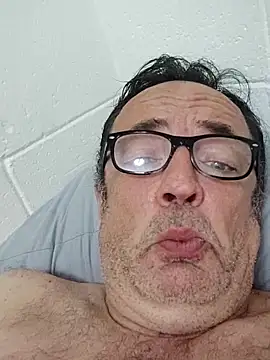 Snapshot of Txacas chatting on 09-14-25, 04:22 Txacas online show from 09-14-25, 04:22