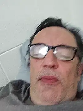 Snapshot of Txacas chatting on 10-26-25, 04:07 Txacas online show from 10-26-25, 04:07