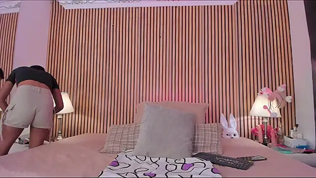 keeyla stone online show from 11-06-25, 08:32