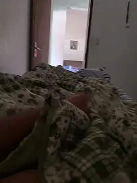 Snapshot of Kaua11225 chatting on 10-27-25, 01:15 Kaua11225 online show from 10-27-25, 01:15