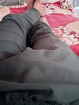 INTERNATIONAL0001 online show from 10-20-25, 03:29