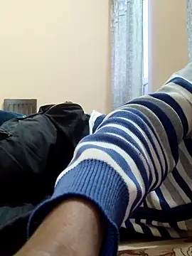 INTERNATIONAL0001 online show from 11-16-25, 01:33