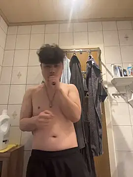 Kingpowerlittel online show from 03-04-26, 05:19