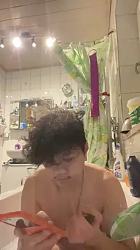 Kingpowerlittel online show from 03-23-26, 08:24