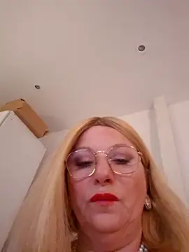 TinaLizxh online show from 05-09-26, 11:10