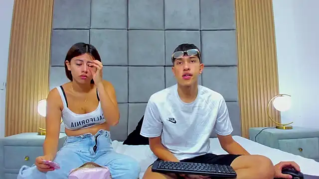 ChanellandMax online show from 11-06-25, 01:56