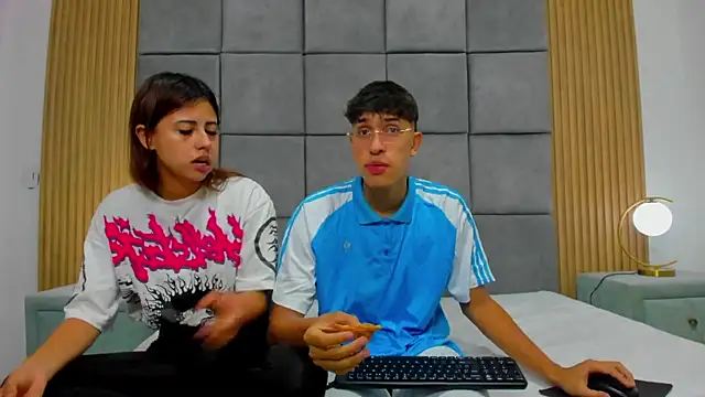 ChanellandMax online show from 11-07-25, 01:00