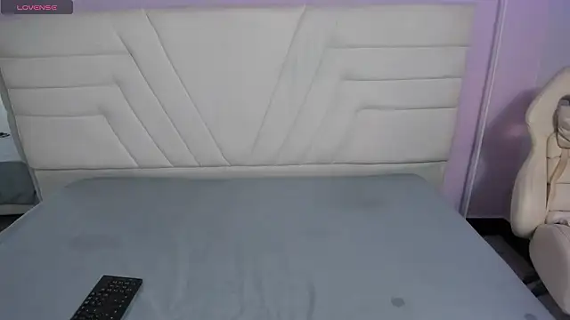 fressittalove01 online show from 03-24-26, 12:32