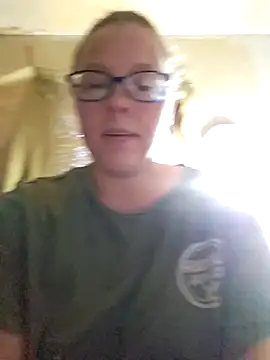 countrymomma online show from 11-11-25, 09:48