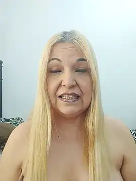 Snapshot of MarielaFerrer chatting on 12-03-25, 02:26 MarielaFerrer online show from 12-03-25, 02:26