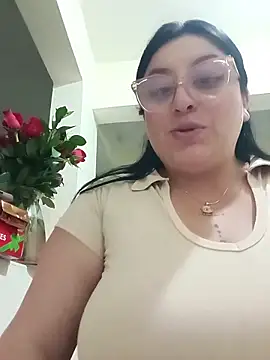 Snapshot of megan_fox5 chatting on 12-03-25, 04:09 megan fox5 online show from 12-03-25, 04:09