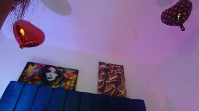 Snapshot of Annie_switt chatting on 05-11-26, 04:07 Annie switt online show from 05-11-26, 04:07