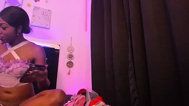 AkariRosetti online show from 10-24-25, 05:26