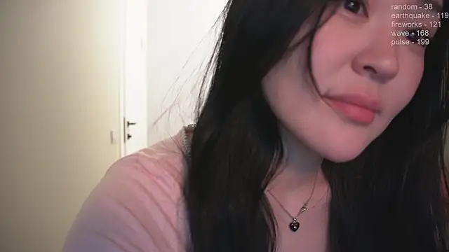 Snapshot of _JiKey_ chatting on 01-11-25, 08:10 JiKey online show from 01-11-25, 08:10