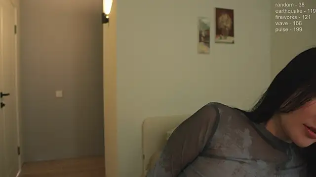 Snapshot of _JiKey_ chatting on 02-04-25, 11:38 JiKey online show from 02-04-25, 11:38