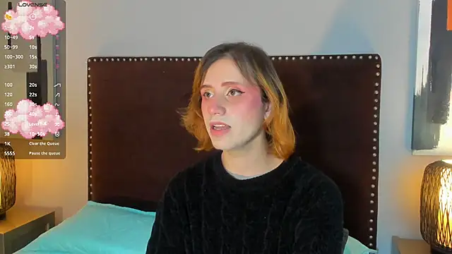 Snapshot of seraphine_star chatting on 02-22-26, 12:01 seraphine star online show from 02-22-26, 12:01