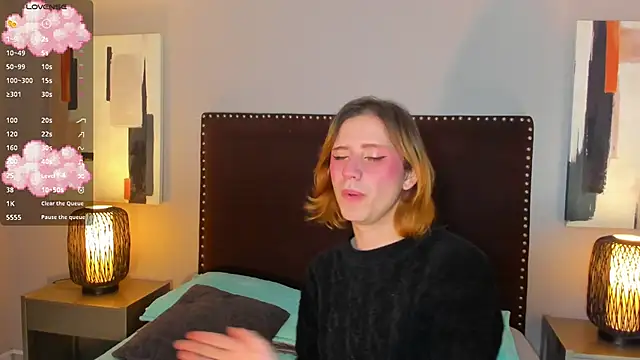 Snapshot of seraphine_star chatting on 02-27-26, 11:27 seraphine star online show from 02-27-26, 11:27