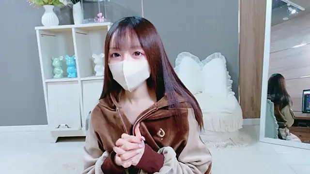 Snapshot of nodoka_chan_ chatting on 10-27-25, 12:20 nodoka chan  online show from 10-27-25, 12:20