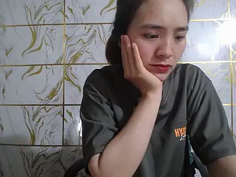 Lyzizi lovely09 online show from 04-28-26, 01:37