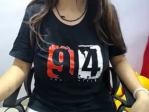 sweetpihu online show from 04-27-26, 05:44